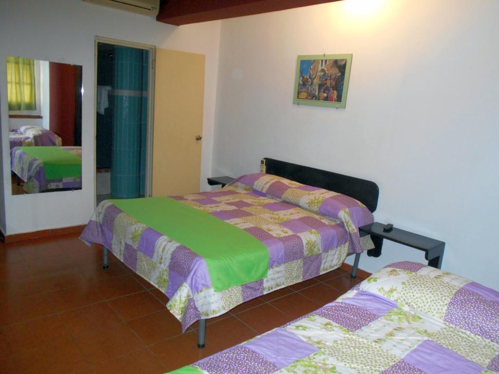 Hostal Condo-Parque Santo Domingo Ngoại thất bức ảnh