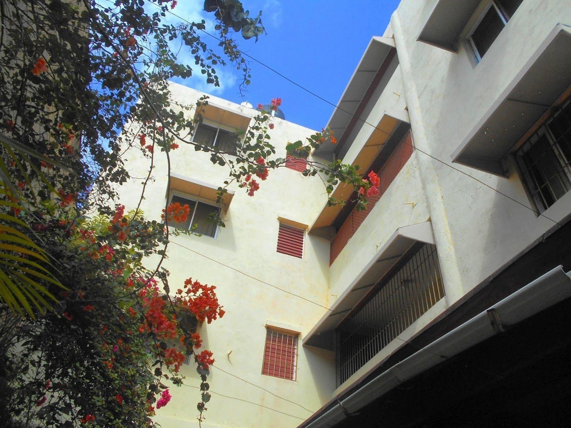 Hostal Condo-Parque Santo Domingo Ngoại thất bức ảnh