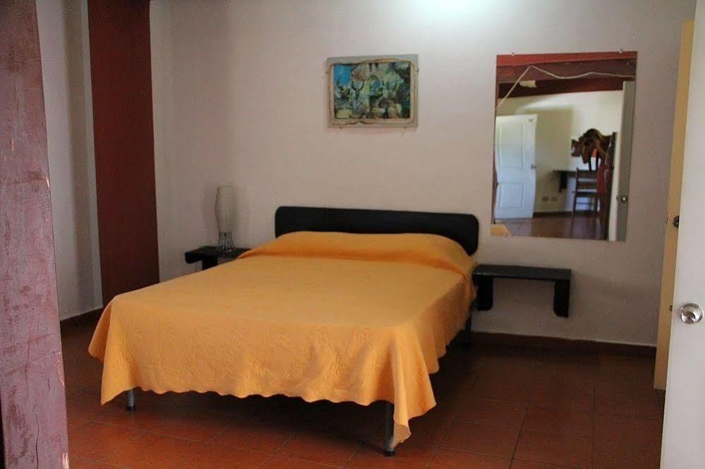 Hostal Condo-Parque Santo Domingo Ngoại thất bức ảnh