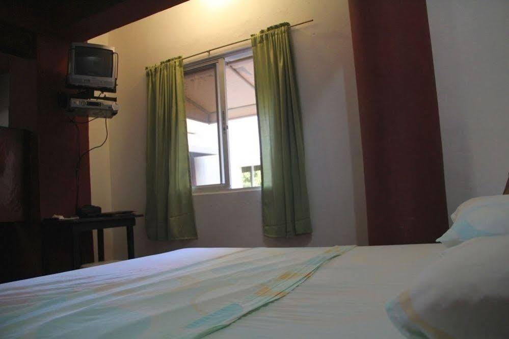 Hostal Condo-Parque Santo Domingo Ngoại thất bức ảnh