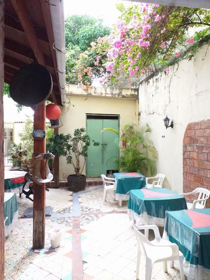Hostal Condo-Parque Santo Domingo Ngoại thất bức ảnh